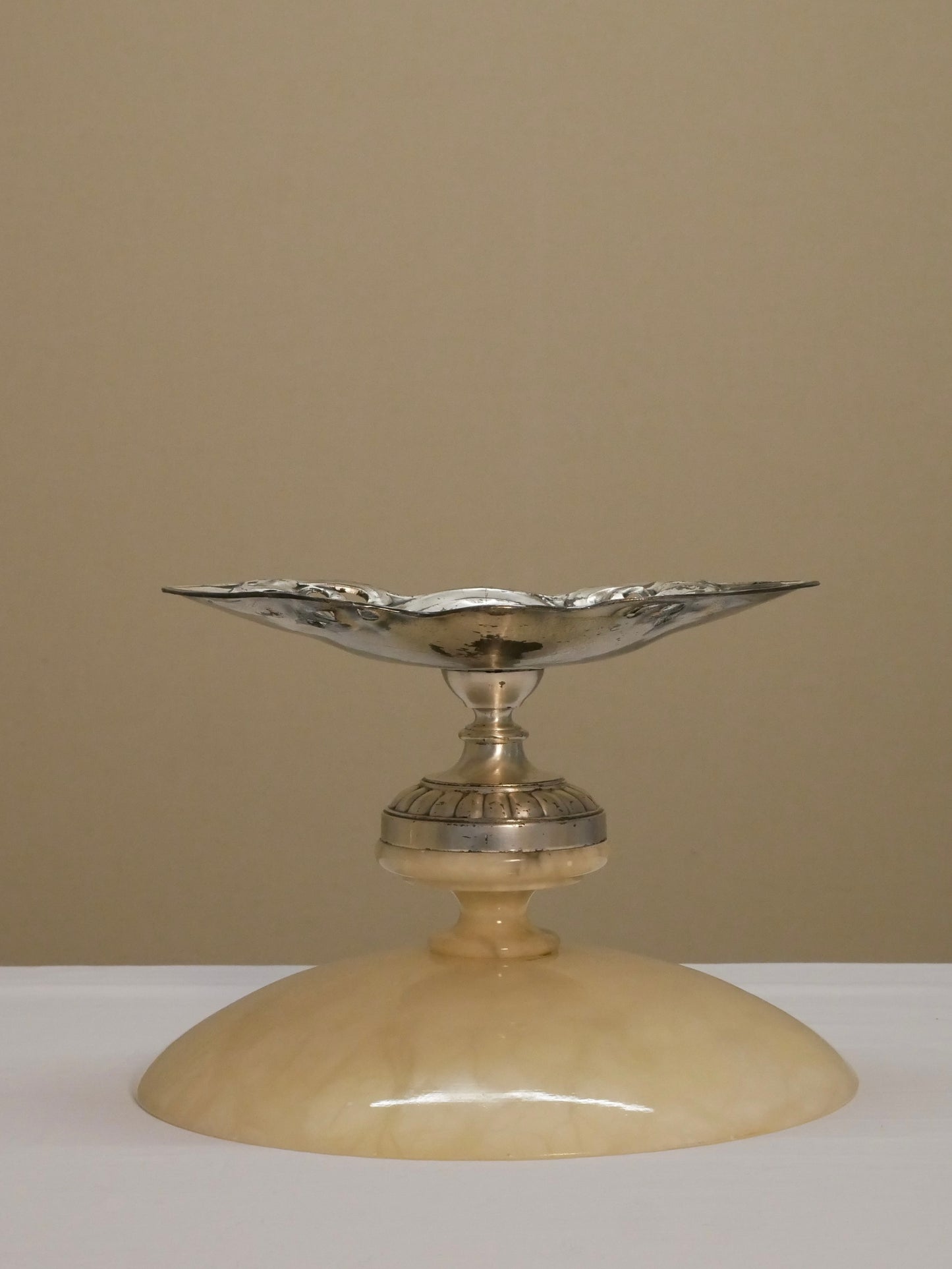 Hotelsilber egg cup with lid