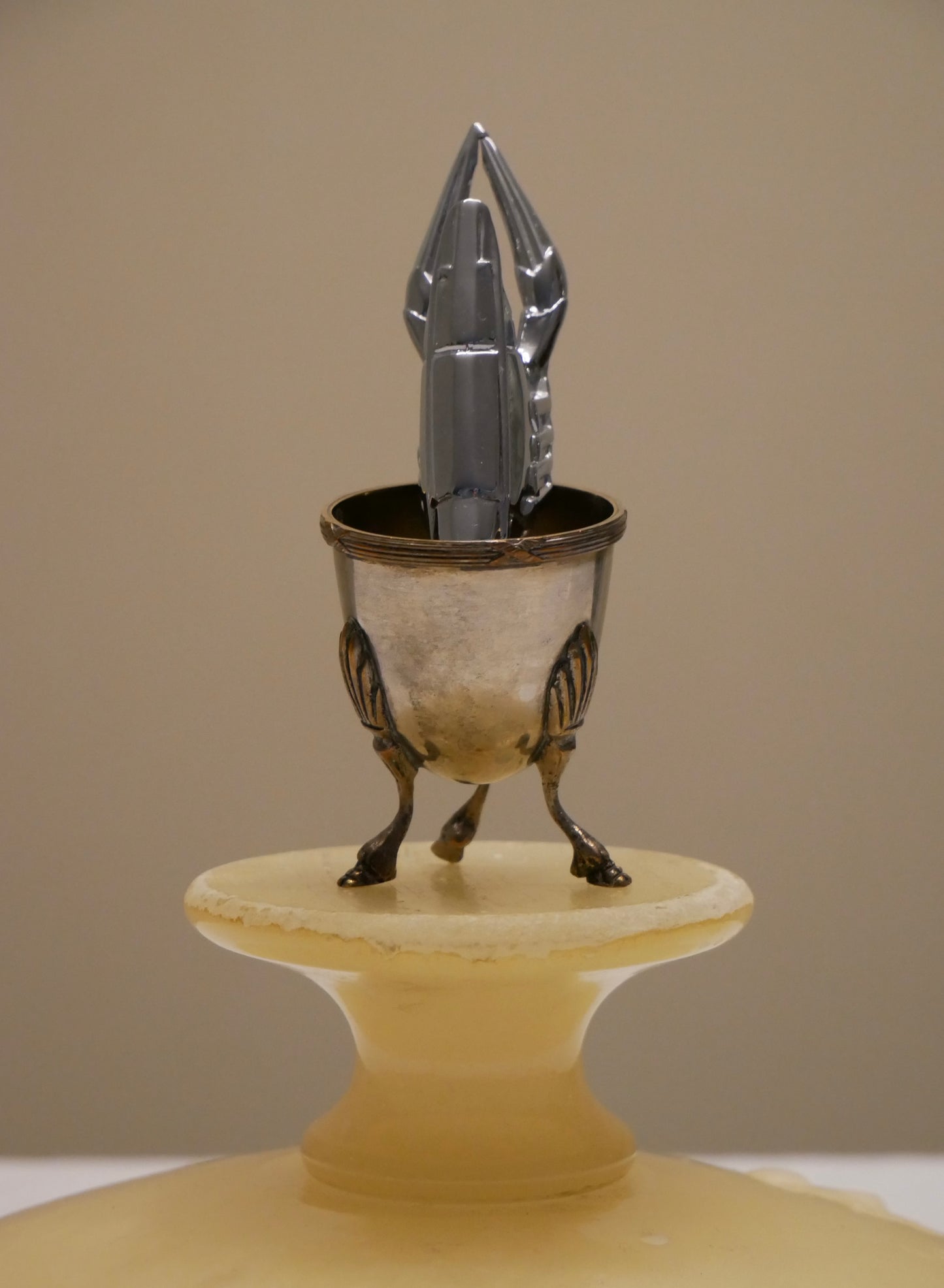 Hotelsilber egg cup with lid