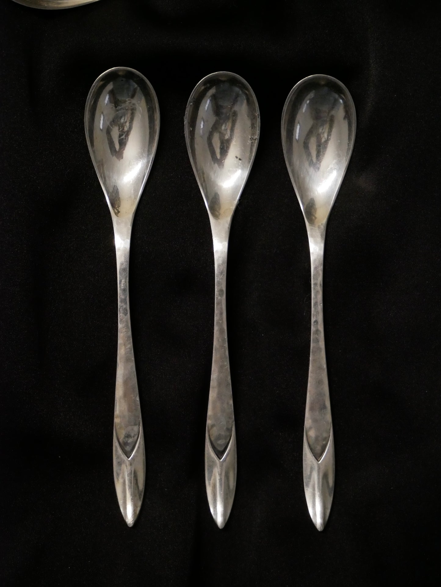 Hotelsilber egg cup with lid