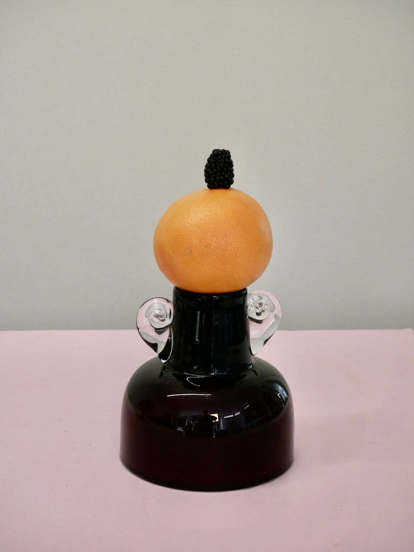Jugendstil Vase in dunklem Rot