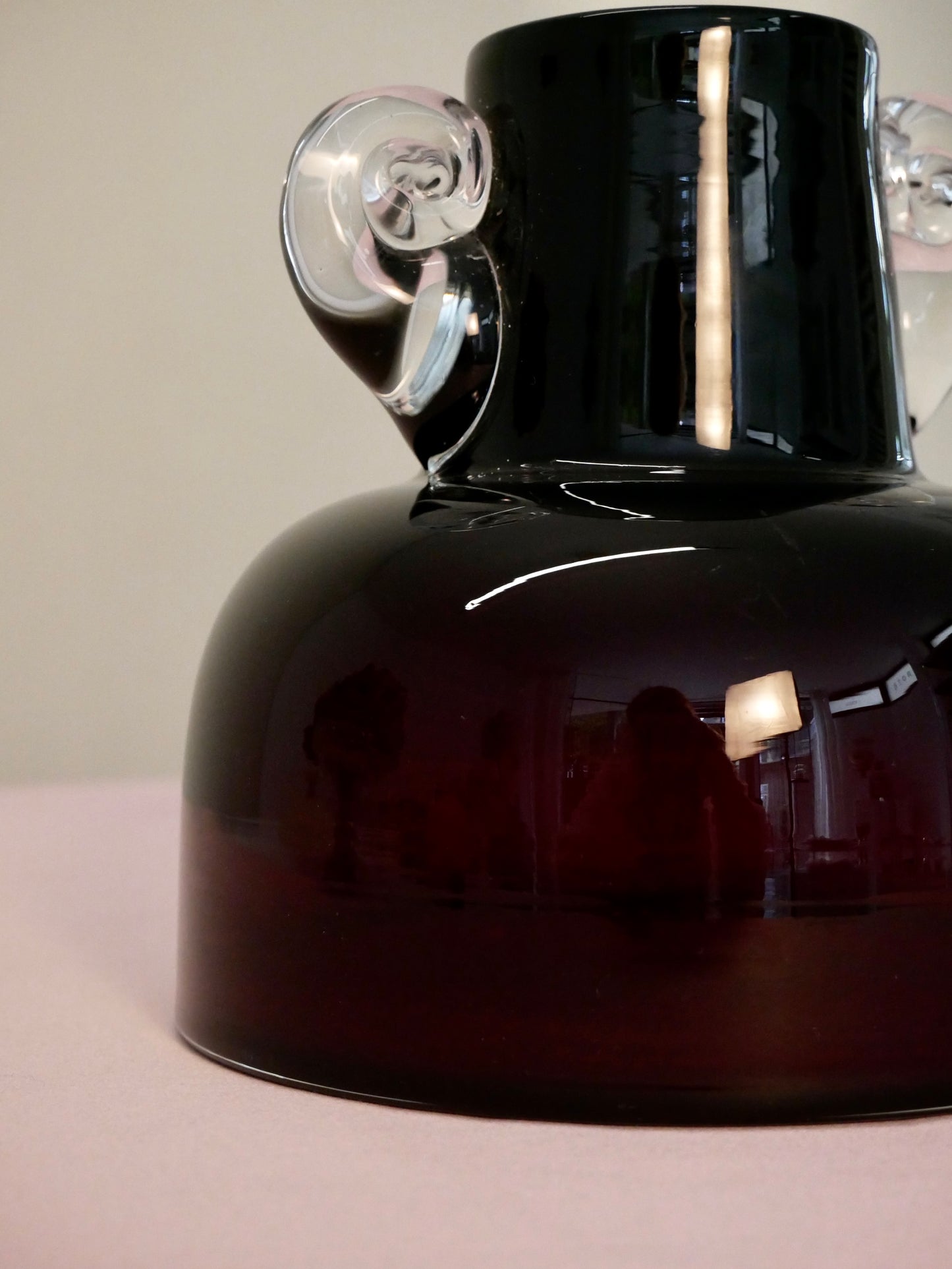 Jugendstil Vase in dunklem Rot